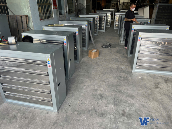 Ảnh Quạt Thông Gió Vuông 800×800
